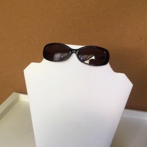 Brown sunglasses